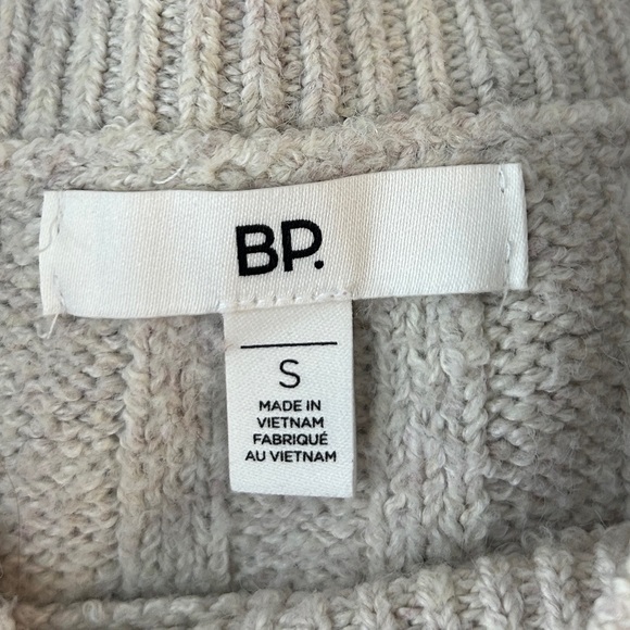 BP Nordstrom Cozy Beige Ribbed chunky knit Sweater size small - Picture 3 of 4